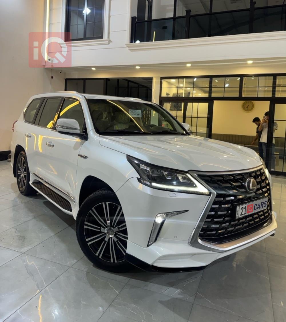 Lexus LX